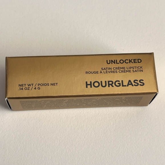 Hourglass UNLOCKED SATIN CRÈME LIPSTICK in Larch - Picture 5 of 12
